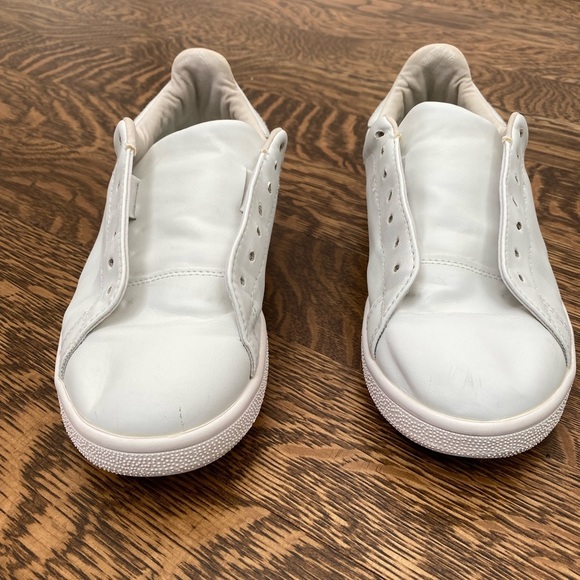 JC Play Women Ivory/white Sneakers US 8. - Picture 14 of 15